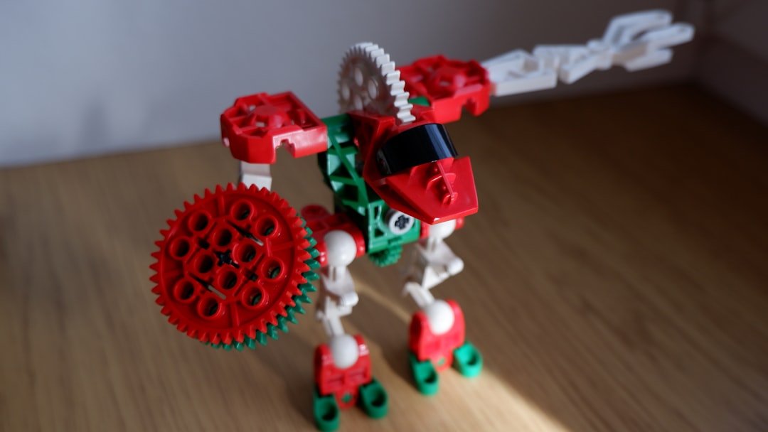 Precision in Play: How a Real-Time Drive Transforms LEGO's Orrery into an Engineering Marvel